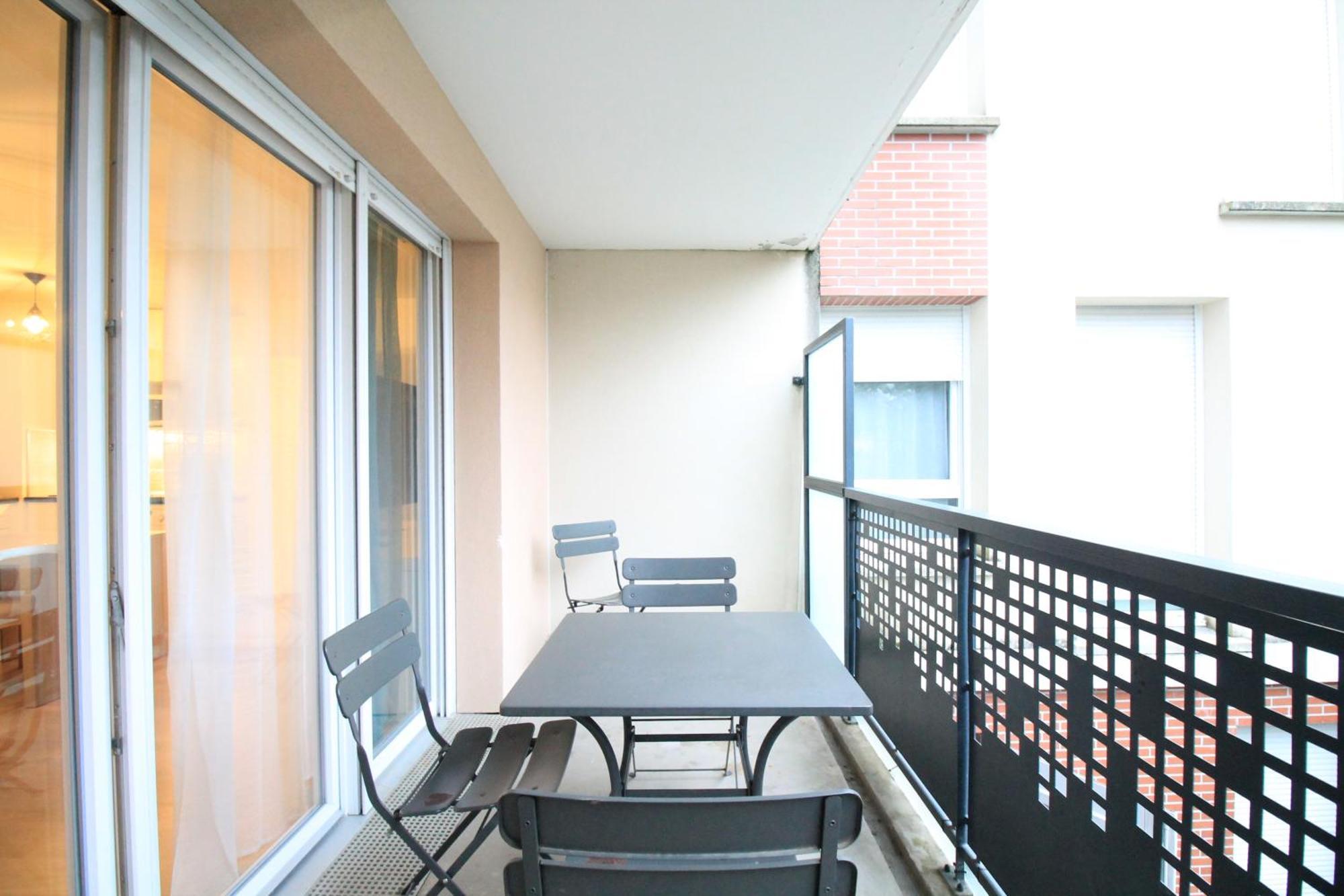 Disponible - Appartement Entier Neuf - 8Mn A Pied Rer C Paris, Parking Rue Gratuit, En Face Hopital D'Arpajon, Balcon Prive, Matelas Bultex 160X200, Ascenseur, Acces Pmr, Centre Ville A Pied Экстерьер фото